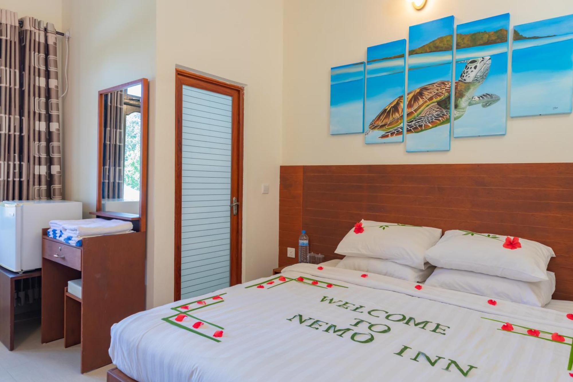 Nemo Inn Omadhoo Exterior foto